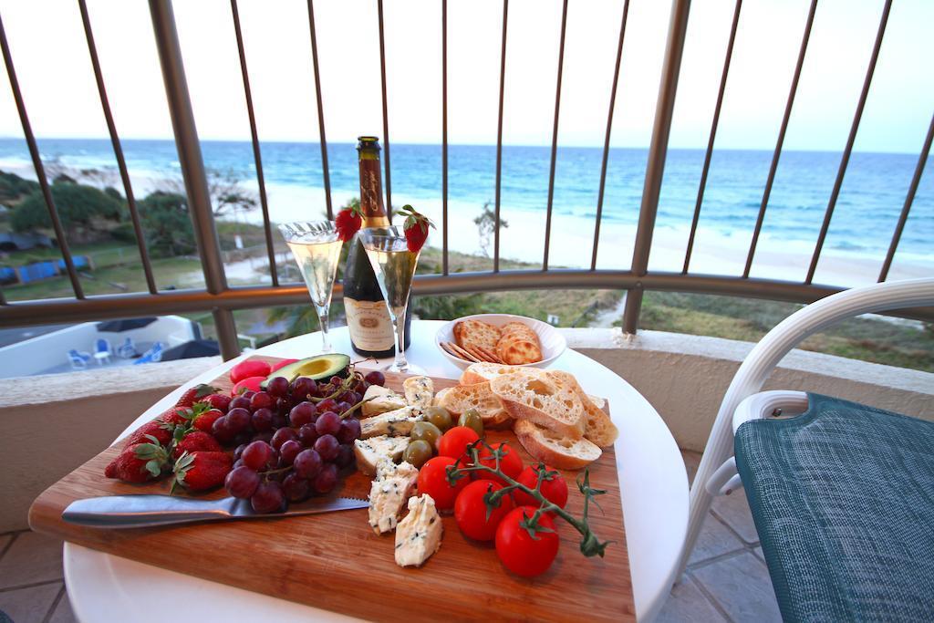 San Simeon Beachfront Apartments Tugun Gold Coast Exterior photo