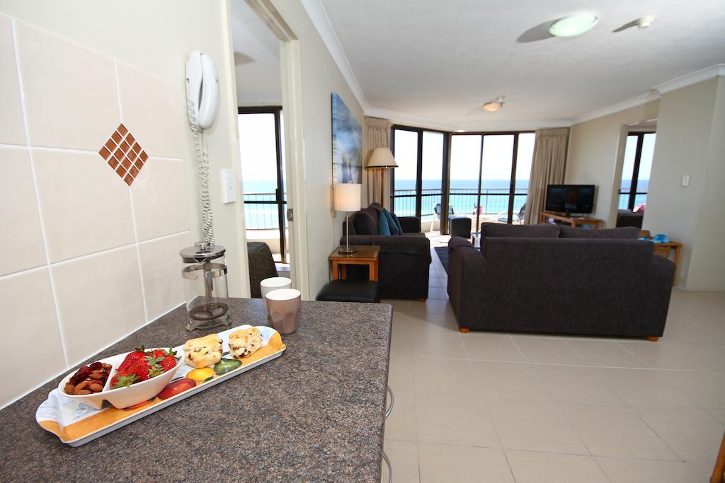 San Simeon Beachfront Apartments Tugun Gold Coast Exterior photo
